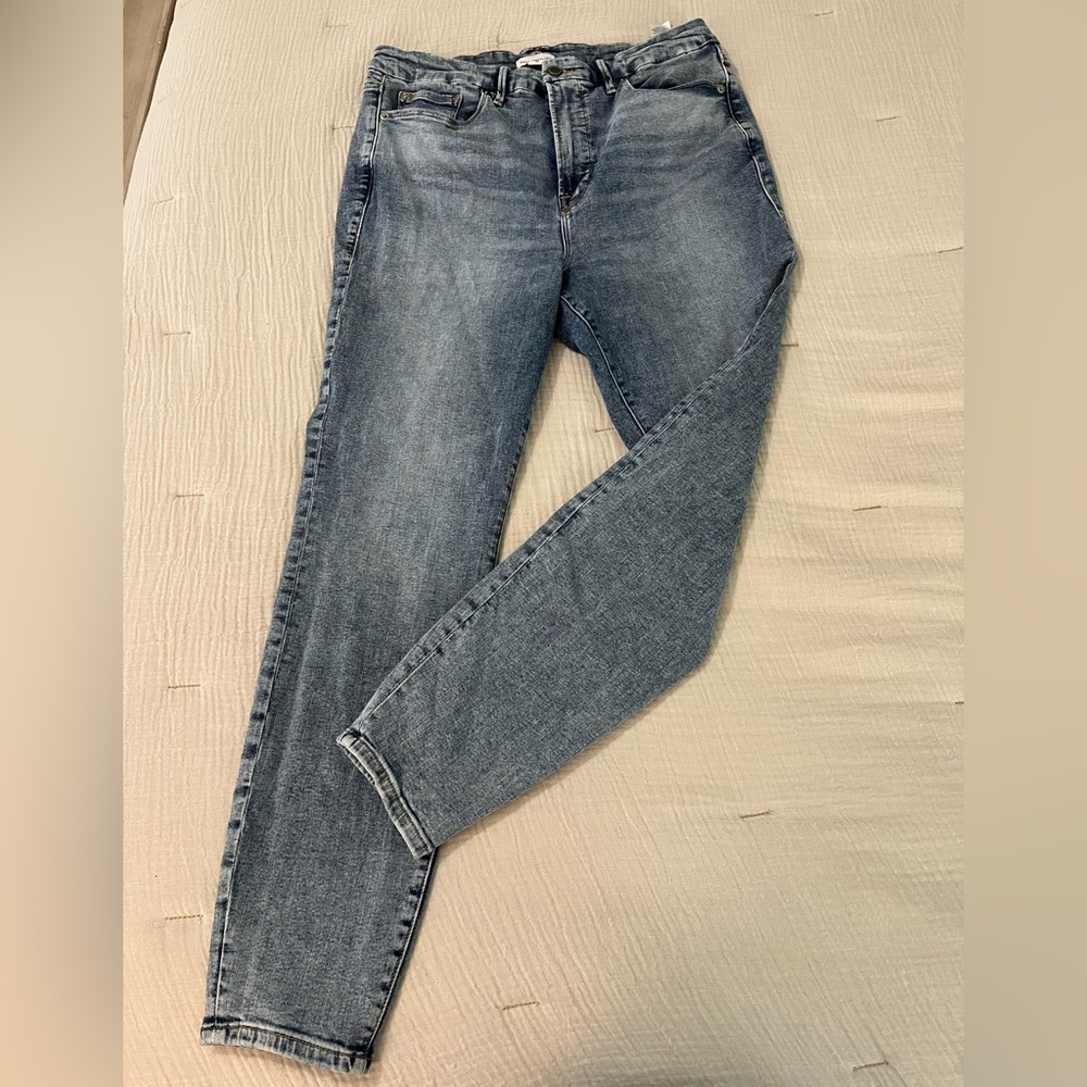 Good American jeans. Wore one time